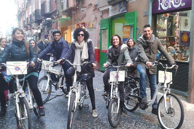 Naples electric bike tour Partenope - Meeting point at Via Domenico Capitelli: quick start, clear setup
