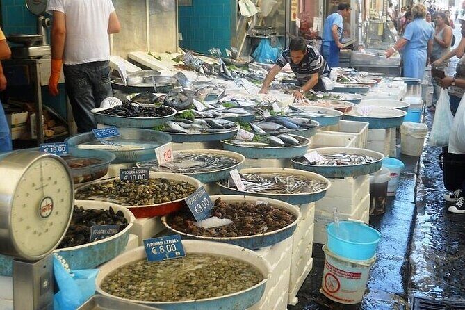 Naples Food Tour (2hrs) - Timing and logistics that affect your day
