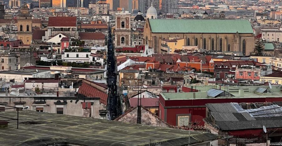Naples: guided tour of the historic center - Church art, hidden corners, and Santa Gregorio Armeno