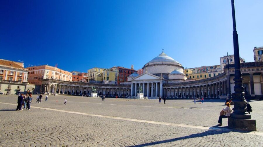 Naples: Historic Center Guided Tour with Underground Ruins - Via Toledo, Spanish Quarters, and the Maradona Mural Stops