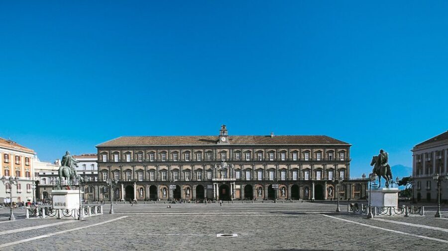 Naples: Historic Center Guided Tour with Underground Ruins - Galleria Umberto I, Castel Nuovo, and Teatro di San Carlo on One Route