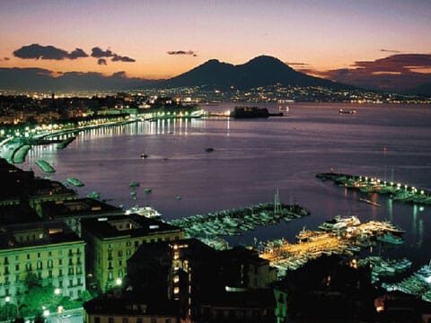 Naples: Night Driving Tour with Local Pizza Dinner - The waterfront ride: Lungomare Caracciolo and Mergellina after dark