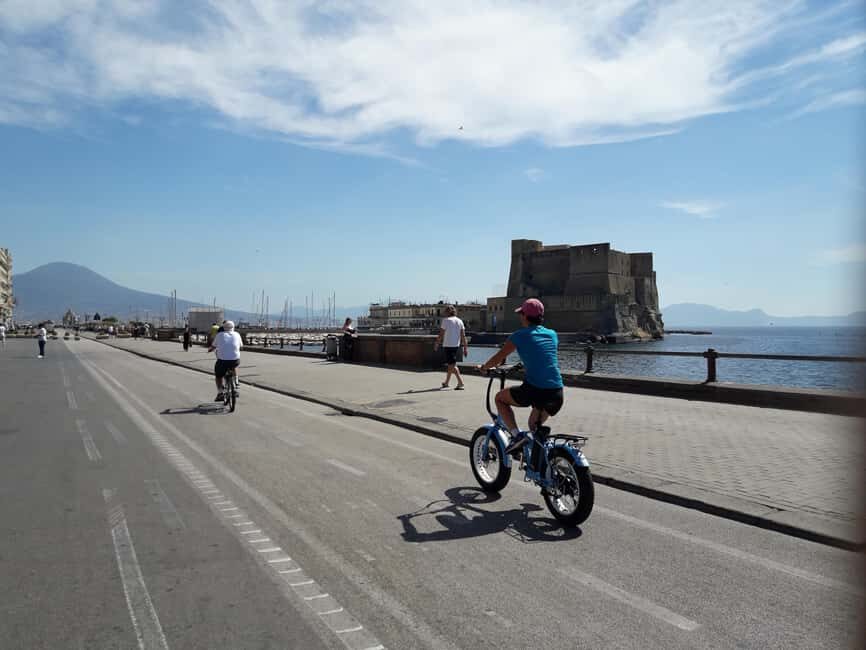 Naples: Panoramic E-Bike Tour - Castel dell’Ovo and Marinaro: where the legend energy hits