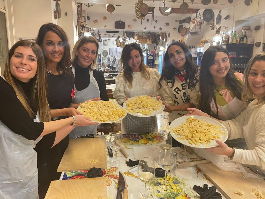 Naples: Pasta Cooking Class with Tiramisù and a Drink - Naples pasta and tiramisù class in the heart of the city