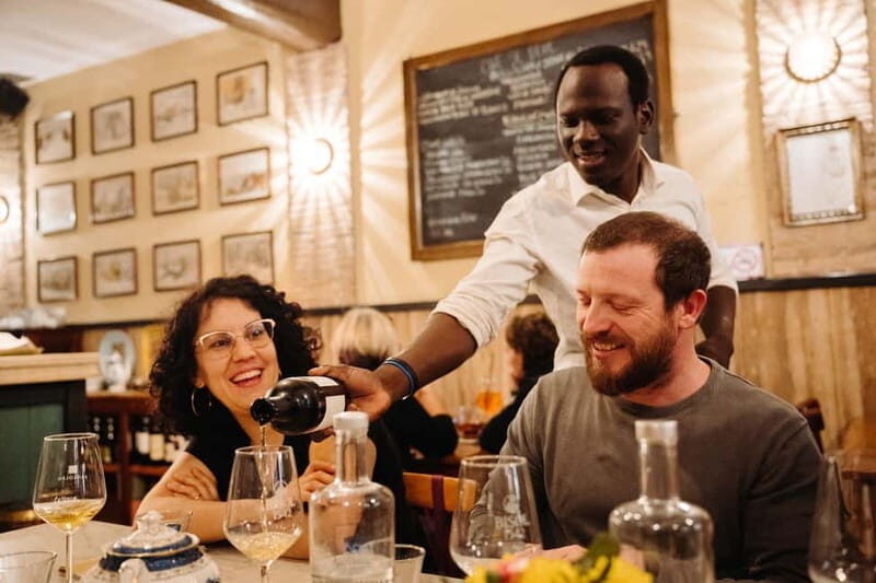 Naples: Pasta, Wine & Authentic Food Tour - Chocolate, pizzette, and mozzarella: the first tastings tell the story