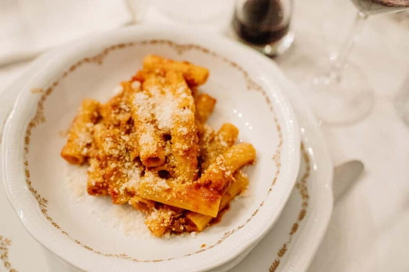 Naples: Pasta, Wine & Authentic Food Tour - Chiaia wine bar and aperitivo culture: the mid-tour change of pace