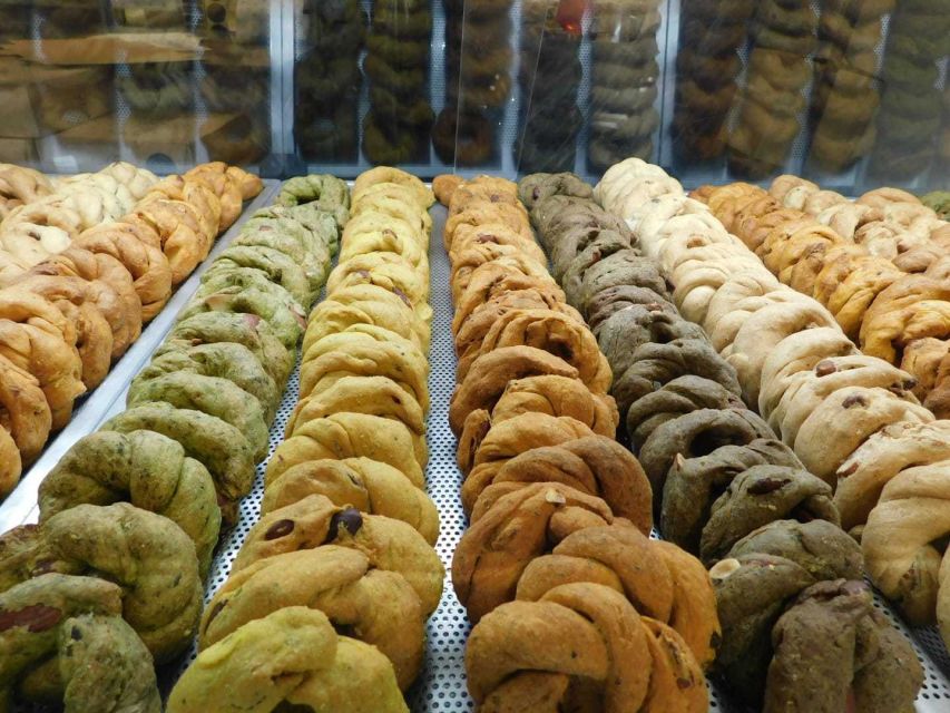 Naples: Pizza and Beyond Food Tour - Group Energy: Why the Small Size Makes It Better