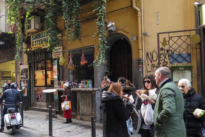 Naples: Pizza and Beyond Food Tour by Do Eat Better - Stop 4 at Santa Chiara: dessert choice—sfogliatella or babà with espresso