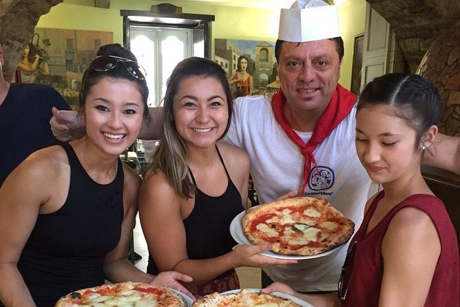 Naples Pizza Cooking Class - Baking in a wood oven and eating your own result