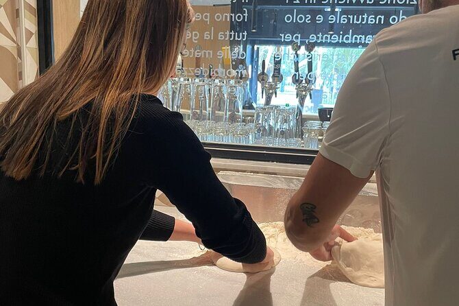Naples: Pizza Making Class with Professional Pizzaiolo - Timing and pacing: set aside the full working time