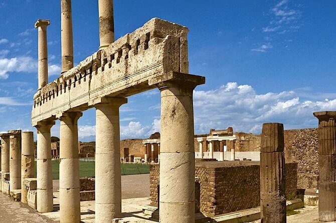Naples, Pompeii and Sorrento full day tour from Naples - Sorrento in one hour: best uses for your time