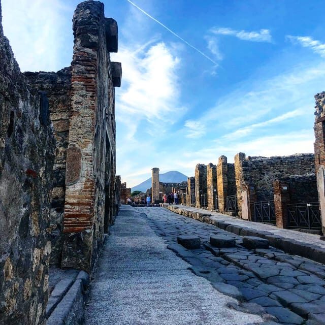 Naples: Pompeii Archaeology Park Tour & Skip-the-Line Entry - Skip the Line at Pompeii: What “Separate Entrance” Actually Does