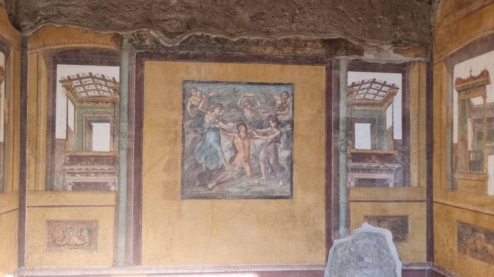 Naples: Pompeii Self Guided Audio Tour - Your 4-Hour Self-Guided Route: Amphitheater to the House of the Vettii