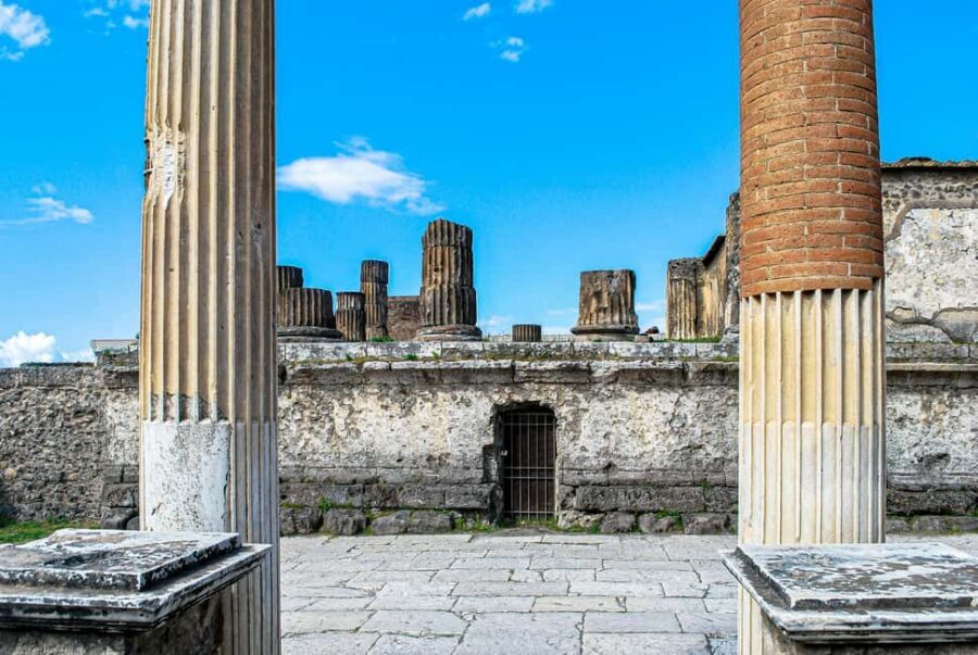 Naples: Pompeii Skip-the-Line Ticket with Round-Trip Bus - The ride out and back: comfortable, direct, and built for your schedule