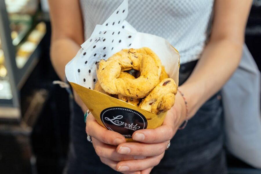 Naples: Private Food Tour – 10 Tastings with Locals - Who should book this Naples food tour