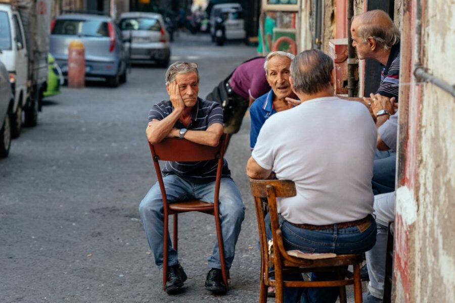 Naples: Private Tour with Locals – Highlights & Hidden Gems - Starting at San Ferdinando Church: easy to find, easy to reset