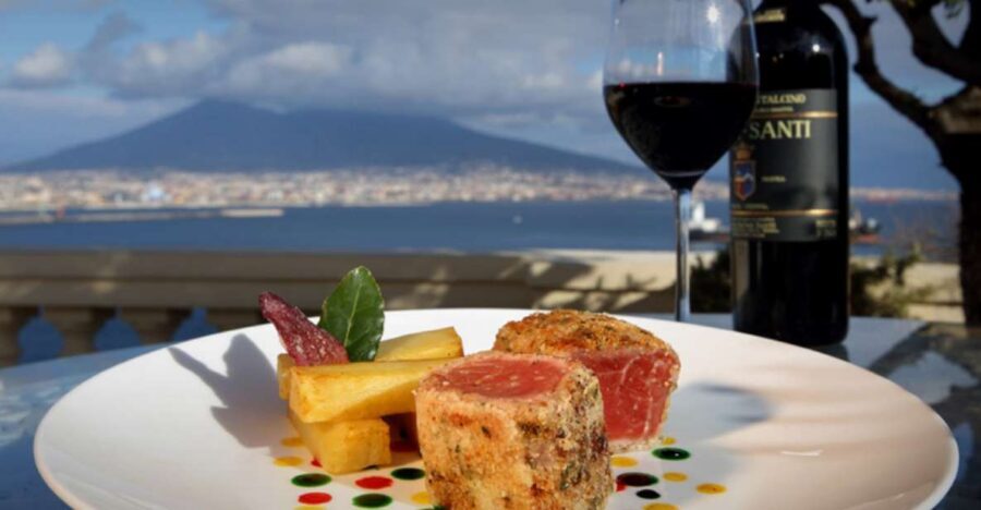 Naples: romantic dinner on the rooftop terrace - The menu: 4 courses with wine included (fish or meat)