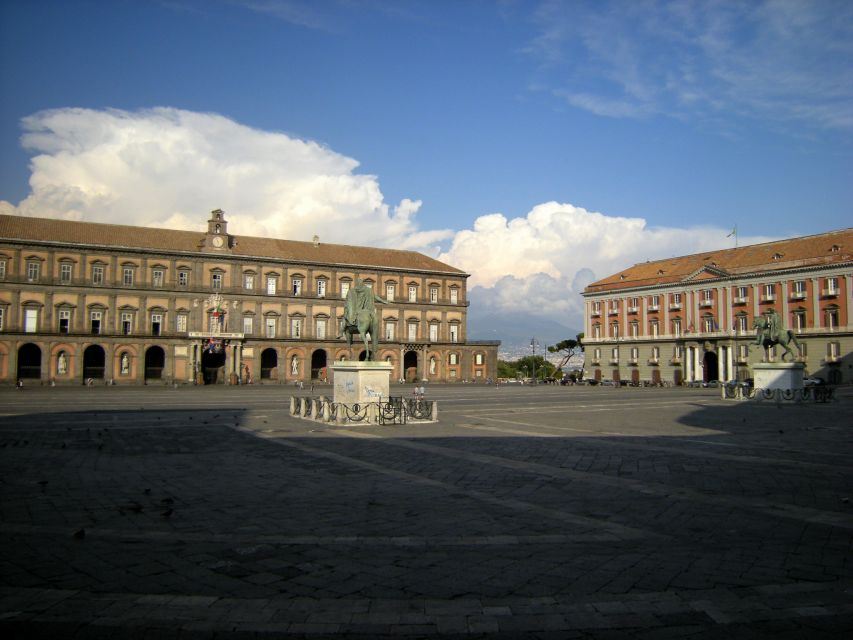 Naples: Royal Palace and Spanish Quarter Private Tour - Skip-the-Line Entry at the Royal Palace Main Entrance