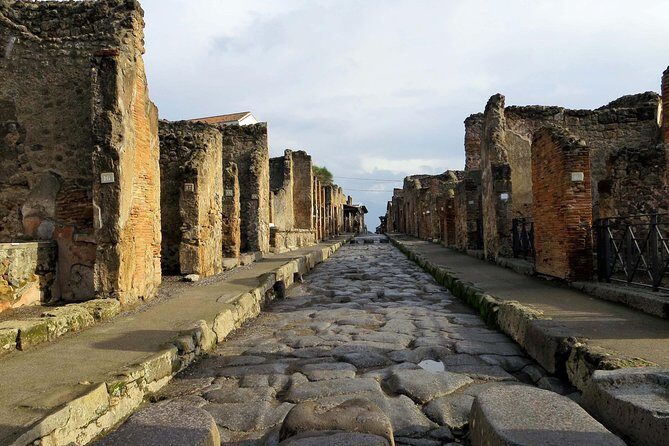 Naples/Salerno Port: Pompeii Tour - Shore Excursion - Skip the lines: when it matters most at Pompeii