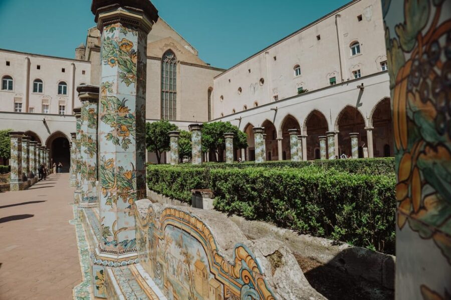 Naples: Santa Chiara Cloister Guided Group Tour - Getting inside: the short guided circuit that actually works