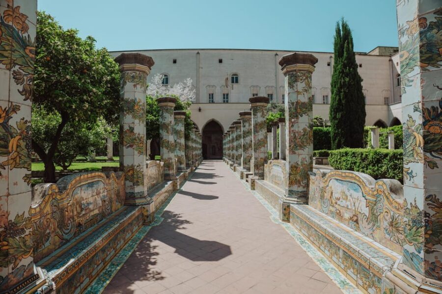 Naples: Santa Chiara Cloister Guided Group Tour - Cloister of Santa Chiara: what to look for once you arrive