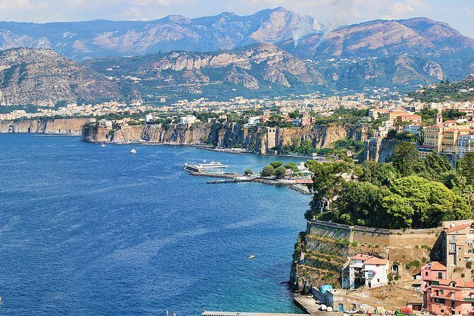Naples Shore Excursion: Pompeii and Sorrento Day Trip - Villa Comunale: a big public park with big views