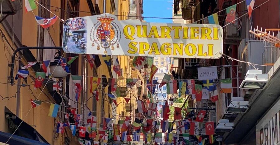 Naples: Spanish Quarters Walking Tour - San Ferdinando, Avvocata, and Montecalvario in One Seamless Neighborhood Loop