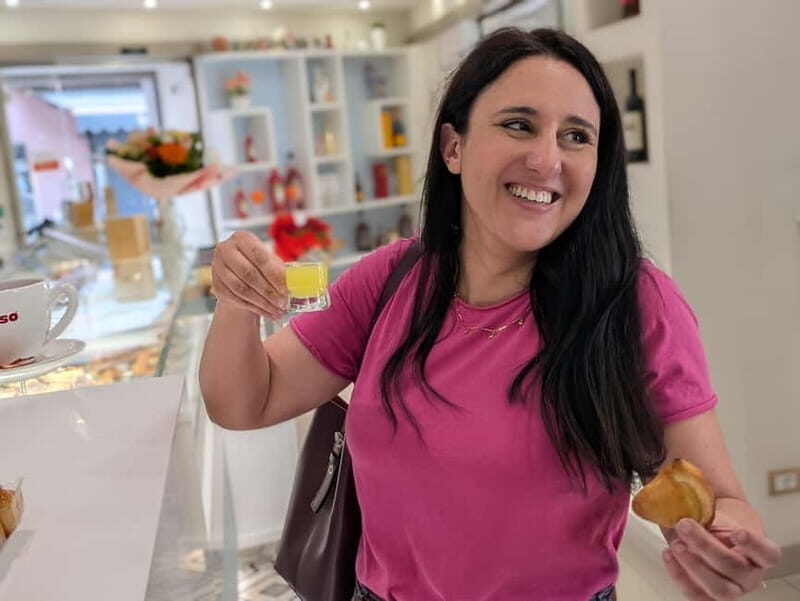Naples: Street Art, Wine and Food Tasting Walking Tour - A Street-Food Walk Through Real Naples Near Porta San Gennaro