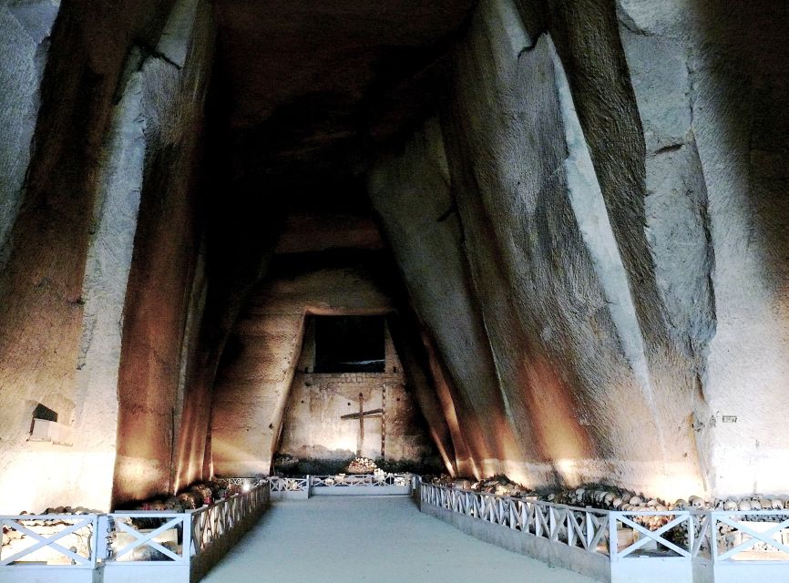 Naples: The Holy Mile 3-Hour Guided Tour - San Felice Palace, Via Vergini, and Piazzetta Crociferi: street-level stops with a reason