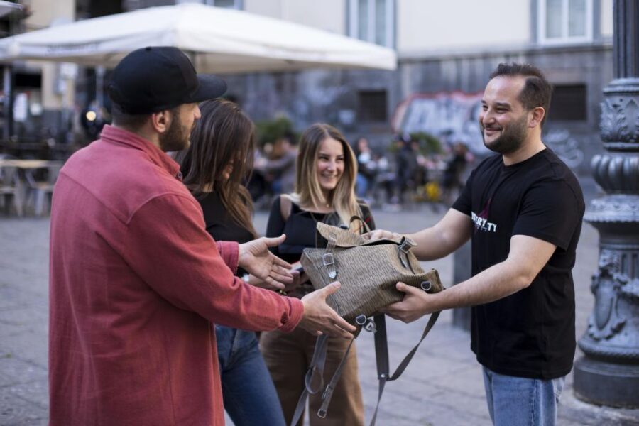 Naples: The Path of the Immortals Treasure Hunt Walking Tour - Piazza del Gesù Nuovo: Your First Clue in a Real Napolitano Mood