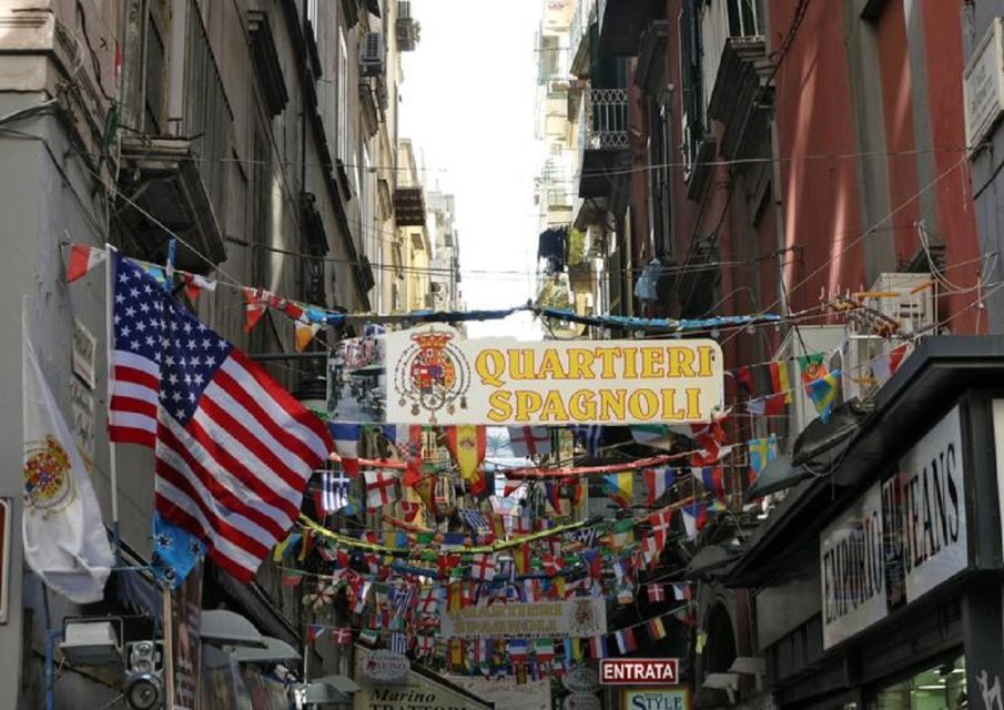 Naples: The Spanish Quarters, Street Art and Local Market - Quartieri Spagnoli: When the City Turns Into Street Art