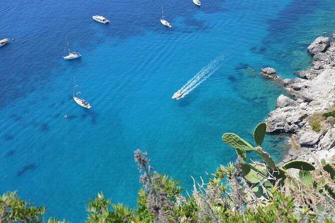 Naples to Capri Private Boat Excursion - Meeting at Naples’ Mergellina Port and getting on the right boat