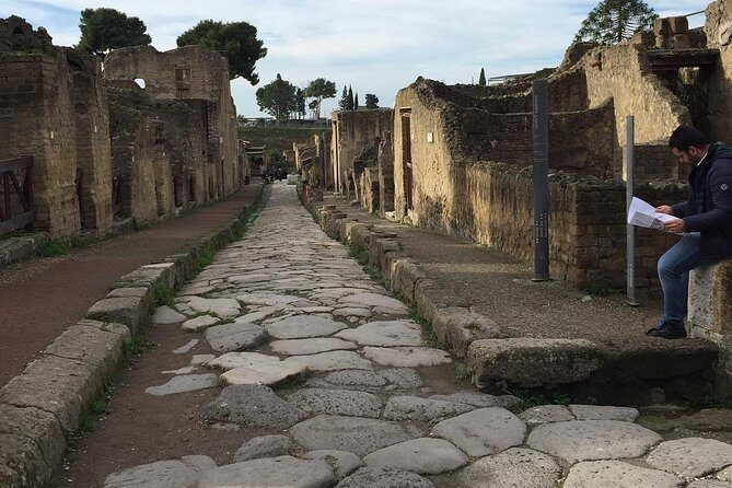 Naples to/from Positano Private Transfer & Optional Pompeii Stop - Pompeii in 2 Hours: How to See the Good Stuff Without Rushing