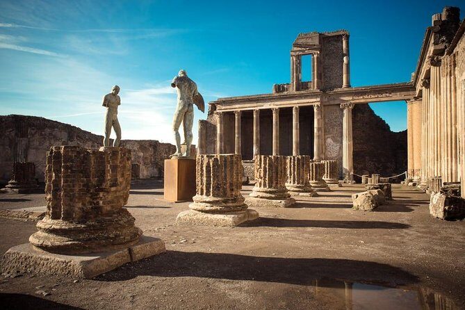 Naples to Praiano/Amalfi transfer via 2h in Pompei (or viceversa) - Pickup in Naples: airport, station, port, and the hotels that actually matter