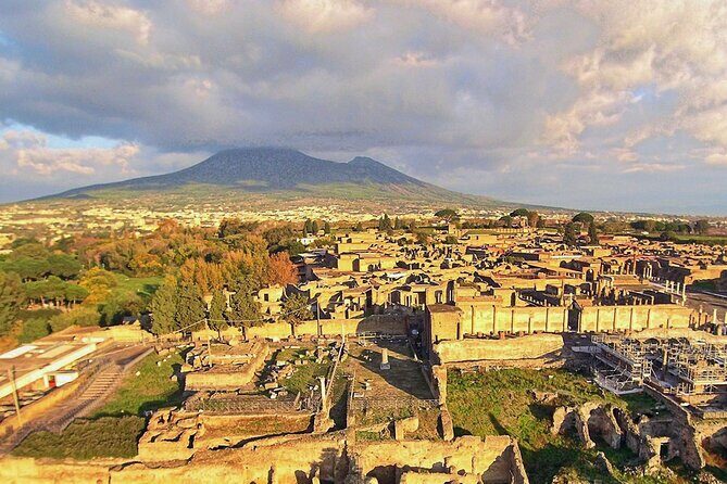 Naples transfer to Pompeii guided tour and Back - Key things to love right away