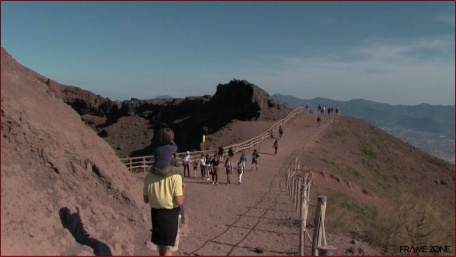 Naples: Vesuvius Half-Day Trip with Lunch and Wine Tasting - What to bring so the day stays easy