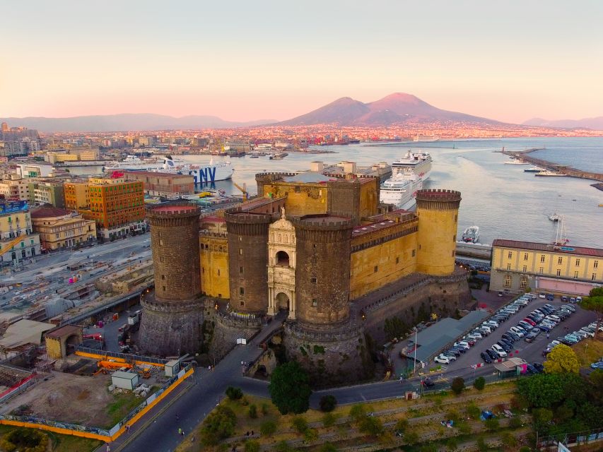 Naples: walk to Naples with local guide - Meeting outside McDonald’s in Piazza Municipio (yes, really)