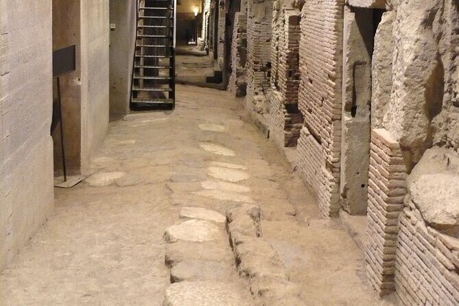 Naples walking tour + Neapolis buried - Walking Naples’ layered center: Greek lanes, church walls, and the big stops