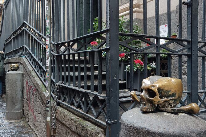 Naples Walking tour of the Historical Center - Via San Gregorio Armeno: Nativity-SCENE Craft That Runs All Year