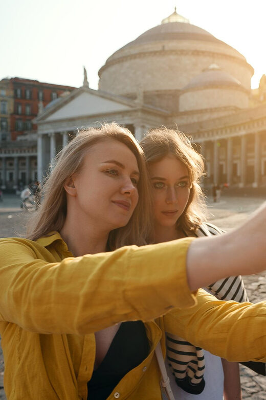 Napoli - Food Art Tour: Explore Street Flavors - Piazza del Plebiscito: The Start Line and Your Naples Reset