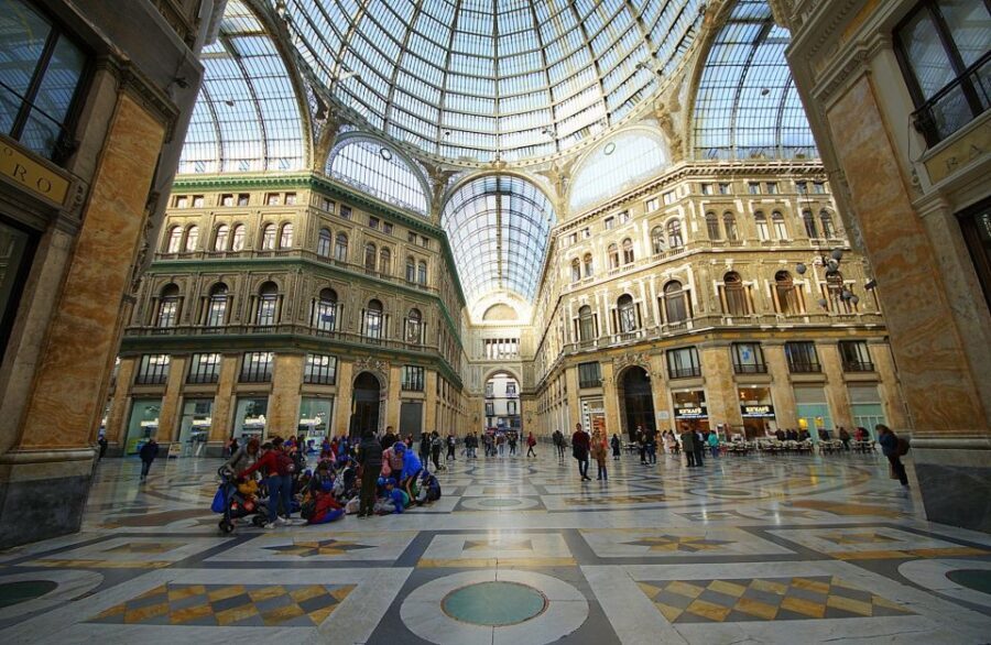Napoli: Half-Day City Sightseeing Group Tour - Museums in a group tour: what you gain (and what you might not)