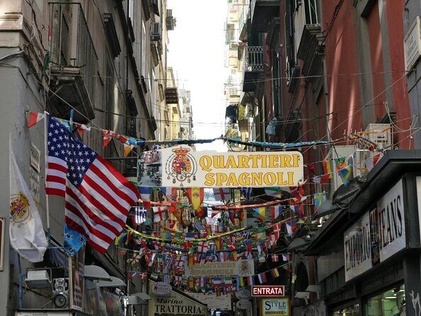 Napoli Pub Crawl in the Old Town - Key highlights before you go
