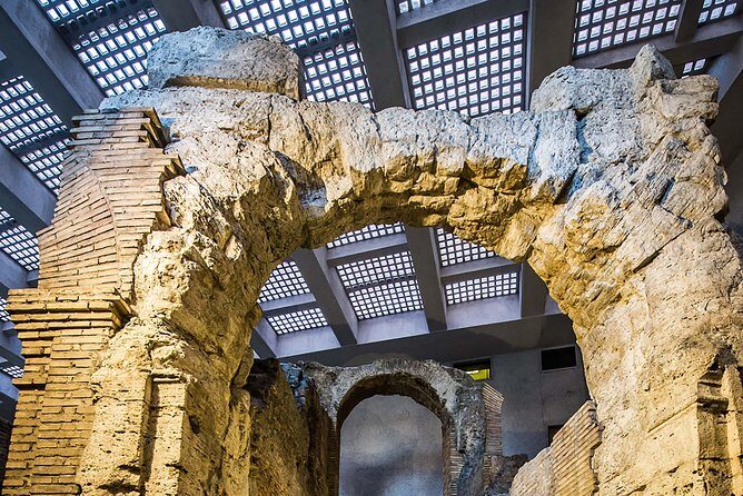 Navona Square and Ecole Francaise Underground Ticket - Catacombe di San Callisto: early Christians, burial tunnels, and surviving art