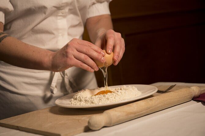 Neapolitan pasta homemade Cooking Lesson - Rolling out the dough the old way (and why that matters)