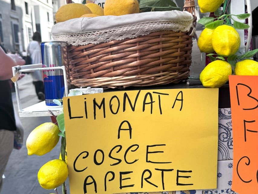 No Diet Club - Unique Food Tour in Napoli with many Tastings - The tour’s real theme: what locals eat (and why it’s worth following)