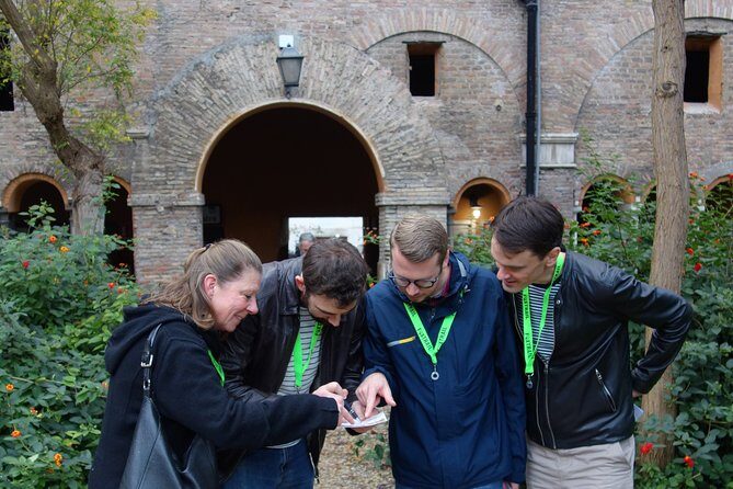 Open Air Escape Game - TRASTEVERE REVOLUTION - Price and value: $24.38 for 2 hours of active sightseeing