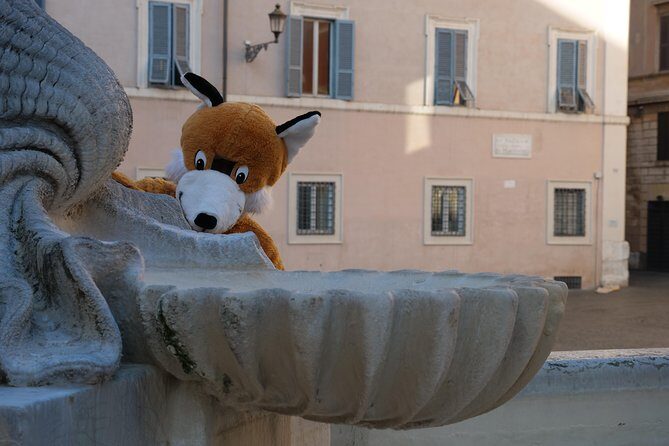 Open Air Escape Game - TRASTEVERE REVOLUTION - How the Foxtrail format works: stations, clues, and team autonomy