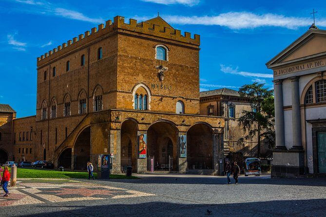 Orvieto and Civita di Bagnoregio Tour from Rome - A day trip that feels like two different worlds