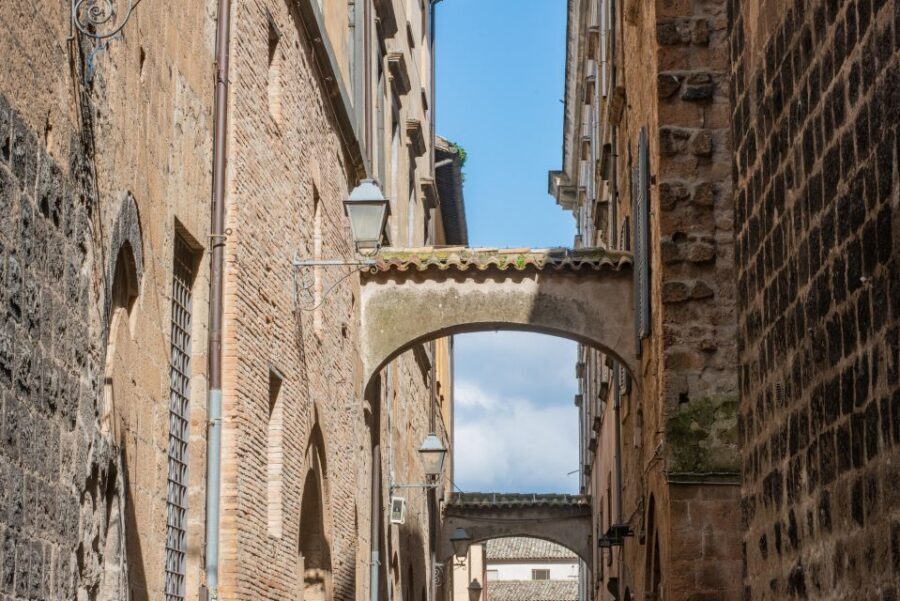 Orvieto: Private tour of the city and cathedral of Orvieto - Price and Value: $260.56 Per Group Up to 20