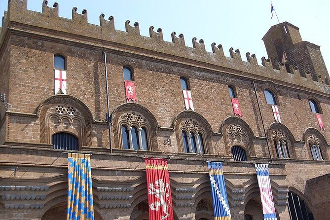 Orvieto, the Cathedral with golden mosaics and the medieval city – Private Tour - Time management: a 1 hour 30 minute cathedral visit that doesn’t waste your legs